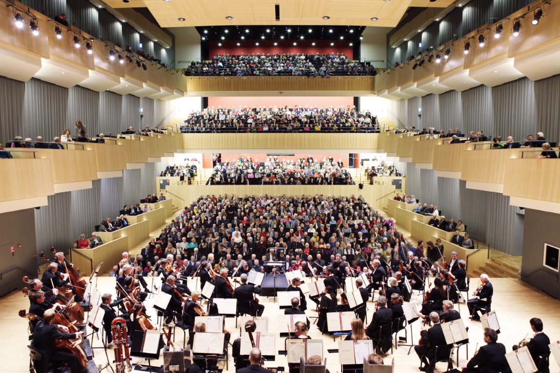 Symfonisk sal med publikum